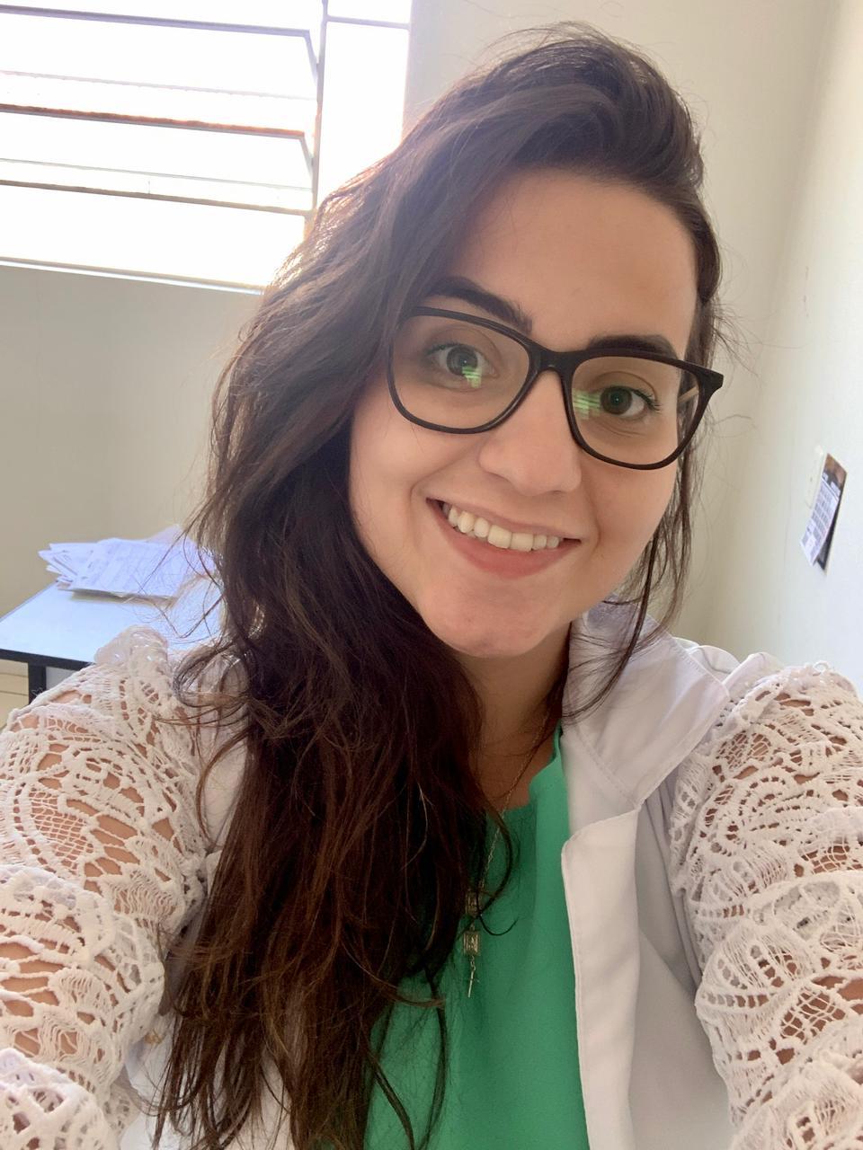 Foto Dra. Barbara Mota de Faria